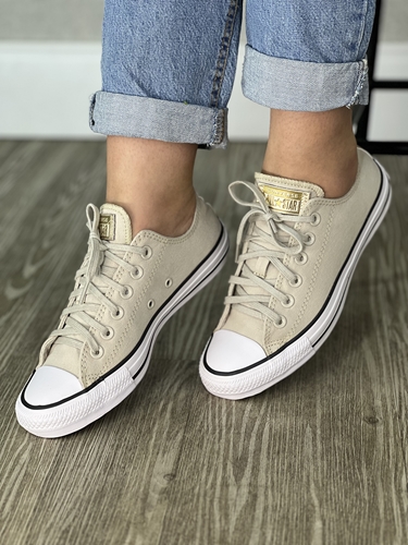 Tênis Converse All Star Chuck Taylor Feminino Bege e Dourado