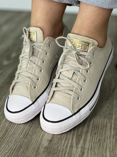 Tênis Converse Chuck Taylor All Star Bege Claro Ouro Claro