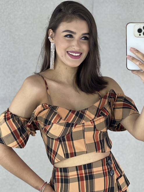 Zaad Store - Conjunto de saia + Croped xadrez a cara do Sao joao!  Simplesmente lindíssimo!! 😍  #conjuntofeminino#conjuntoxadrez#moda#lookdodia#influencer#belledalto#raffamoreira#