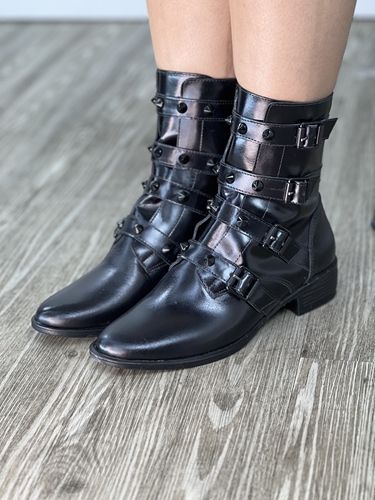 Carvela scant buckle ankle best sale boots black